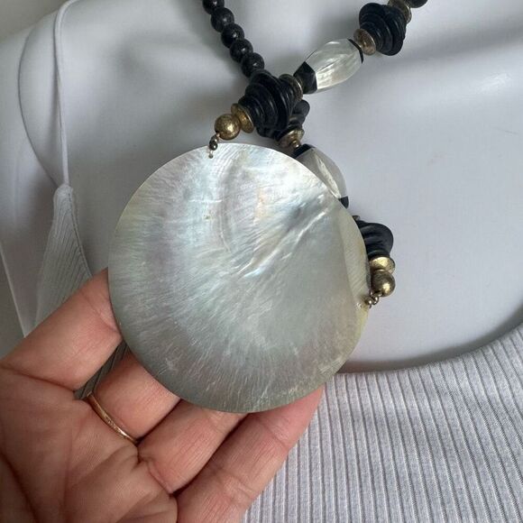 Vintage Beaded Shell Statement Necklace - Picture 5 of 8